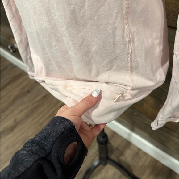 Lululemon Run Top​ - Picture 7 of 7